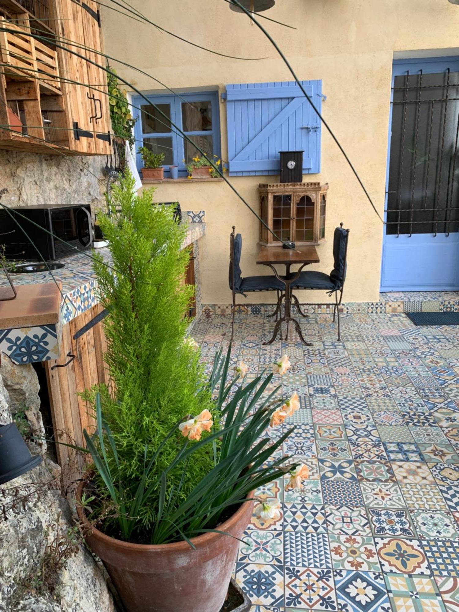 Skylark Bed&Breakfast Grasse Exteriör bild