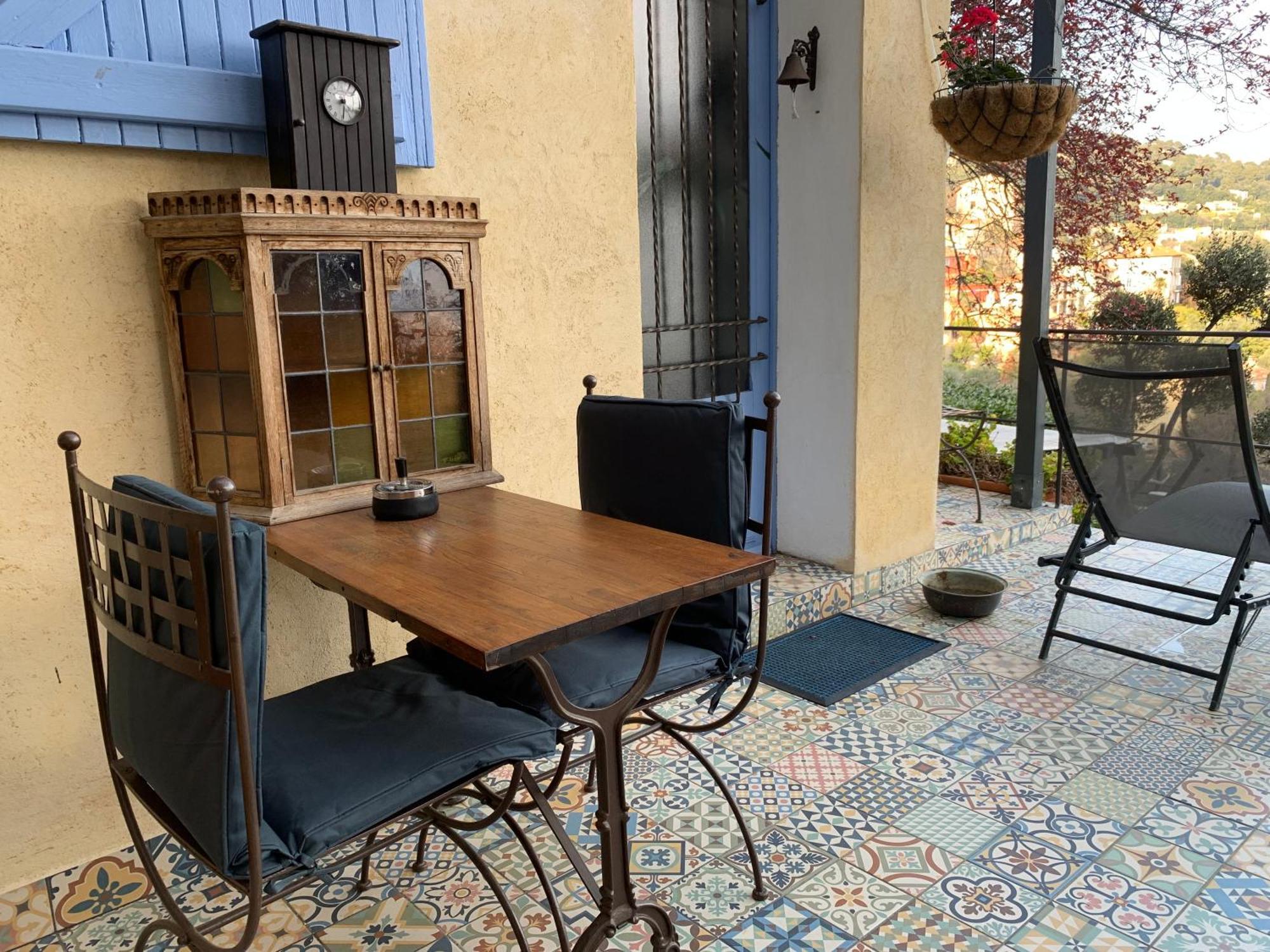 Skylark Bed&Breakfast Grasse Exteriör bild